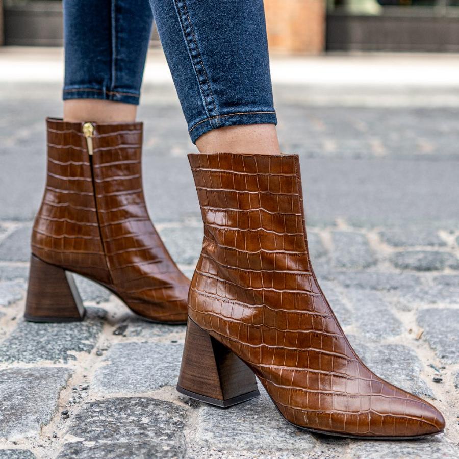 Brown Thursday Heartbreaker Leather Women's Booties | SG384LIS