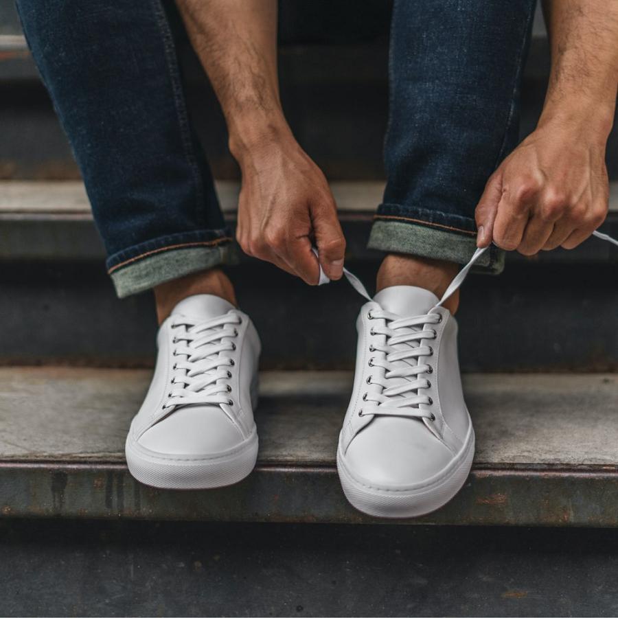 White Thursday Premier Low Tops Leather Men's Sneakers | SG224VRW